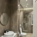 Delux 104 Apartamento *