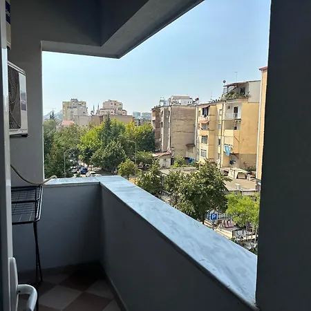 Delux 104 Tirana